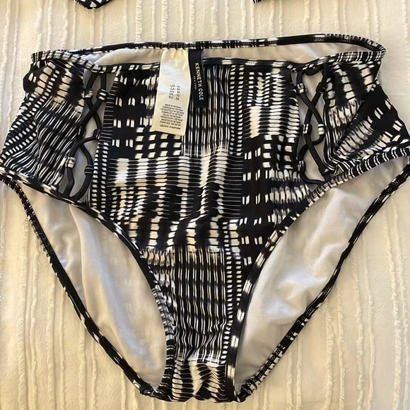 Kenneth Cole NY Two Piece Bathing Suit - Medium - Picture 3 of 5